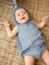 Indlæs billede til gallerivisning Sandnes 2407-05 Lilja Singlet, Linus Diaper Pants og Bonnet Baby