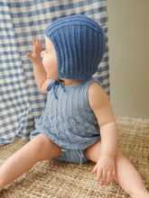 Indlæs billede til gallerivisning Sandnes 2407-05 Lilja Singlet, Linus Diaper Pants og Bonnet Baby