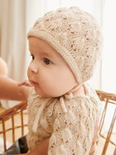 Indlæs billede til gallerivisning Sandnes 2413-02 Lilja Cardigan, Diaper Pants, Thights & Bonnet Baby