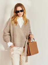 Indlæs billede til gallerivisning Sandnes 2409-04 Lumen Cardigan