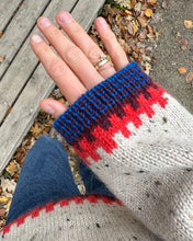 Indlæs billede til gallerivisning PetiteKnit CROSS SWEATER