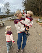 Indlæs billede til gallerivisning PetiteKnit CROSS SWEATER