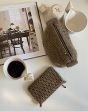 Indlæs billede til gallerivisning PetiteKnit HONEY PURSE