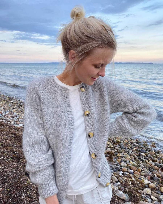 PetiteKnit NOVICE CARDIGAN - CHUNKY EDITION