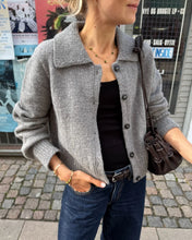 Indlæs billede til gallerivisning PetiteKnit - PETRA JACKET
