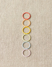 Indlæs billede til gallerivisning Colorful Ring Stitch Markers Jumbo
